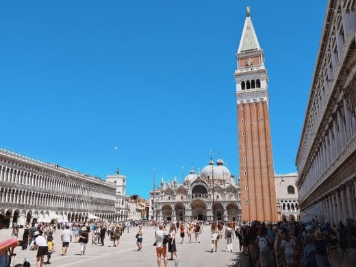 Venezia è la città rappresentativa delle maree in Italia.