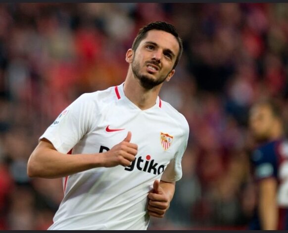 PSG signs in midfielder Pablo Sarabia