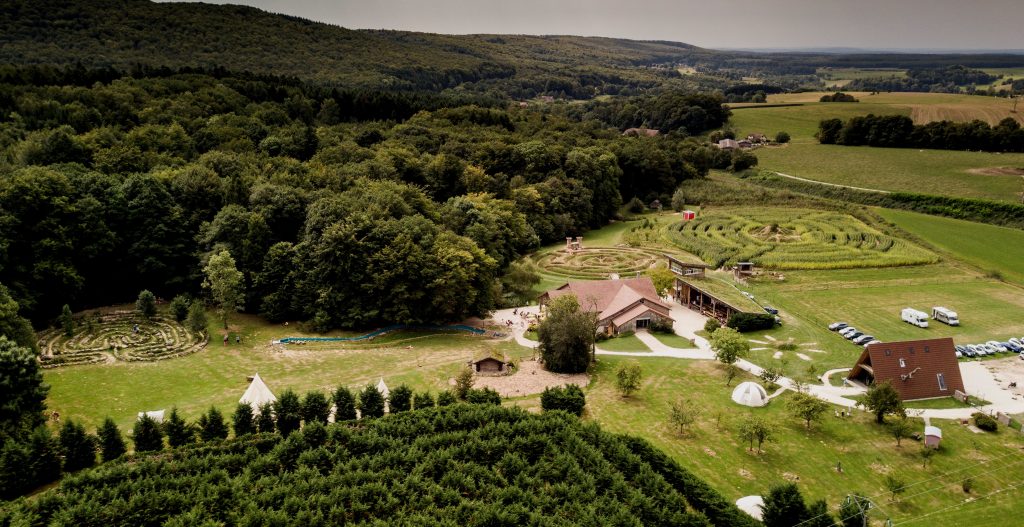 Aussergewöhnliche Hotel - Verrückte Übernachtungen -vue aerienne 2017