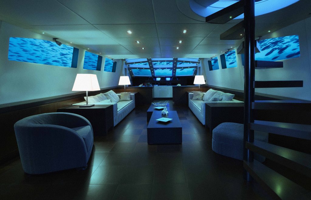 Deep U-Boot Lovers Lounge Sitzgelegenheiten