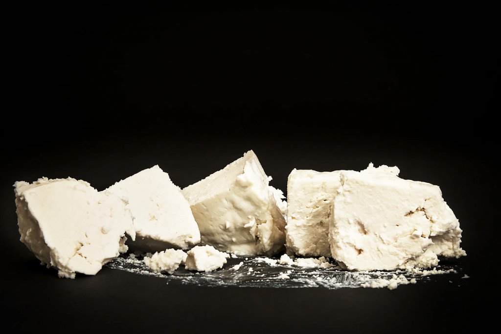 ricotta fresca di bufala in quarti