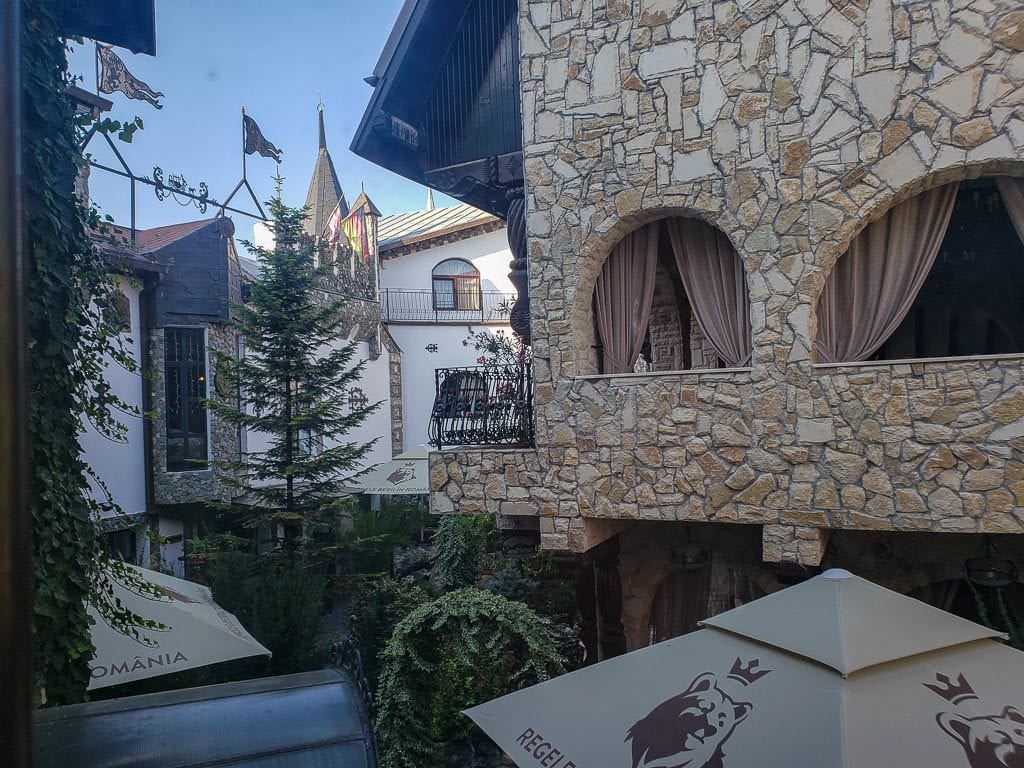 hotel dracula turda romania