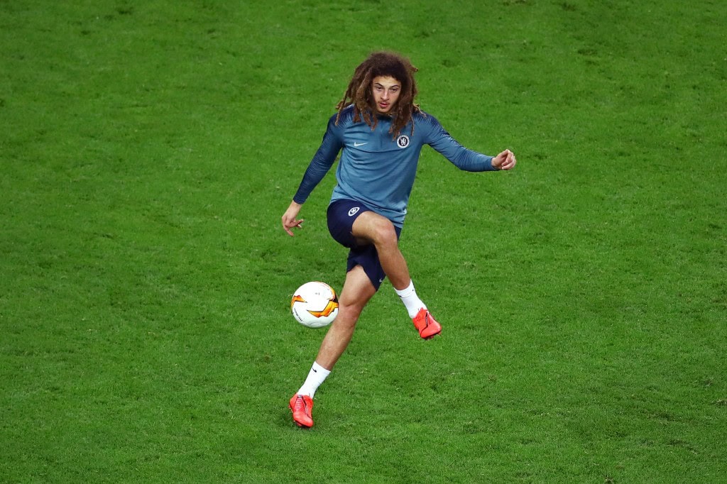 BAKU, AZERBAIJAN - 28 MEI: Ethan Ampadu dari Chelsea berlatih selama sesi latihan Chelsea FC pada malam Final Liga Europa UEFA melawan Arsenal di Stadion Baku Olimpiya pada 28 Mei 2019 di Baku, Azerbaijan. (Foto oleh Francois Nel/Getty Images)
