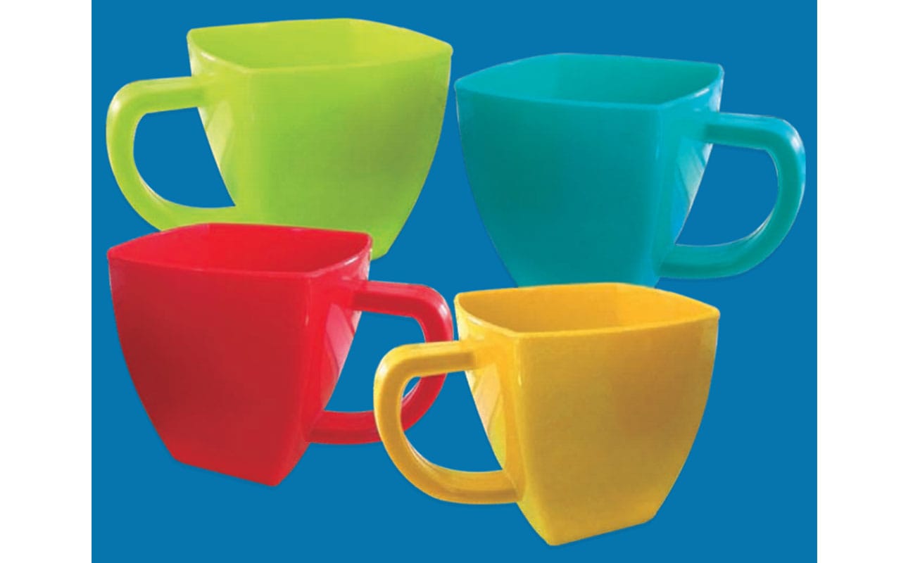 Plastic injection cups made by Martin´s Plastics