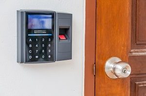 Türsicherung-modern-tipp-zum-bau Mehr über moderne Türsicherung erfahren Sie auf Tipp-zum-Bau.