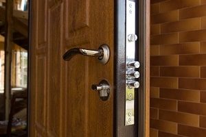 Türsicherung-tipp-zum-bau Tür, sicher, zuverlässig, abschließen, Türsicherung