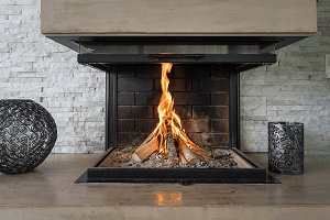 Kaminofen-Dauerbrand-Zeitbrand-tipp-zum-bau Kaminofen Kaminofen Elternseite shutterstock_790523605