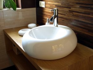 waschtisch-waschbecken-bad-tipp-zum-bau Tipp zum Bau zeigt Ihnen alle Möglichkeiten von Badarmaturen. So verschönern Sie Ihr Waschbecken und Ihr ganzes Badezimmer.