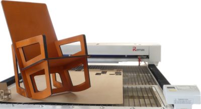 « Mon Siège à Moi » investit dans la découpe laser pour la fabrication de ses fauteuils sur mesure à Montaigu-Vendée