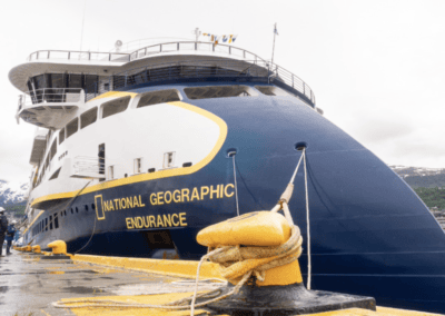 La temporada de cruceros 2021-2022 en Ushuaia se inauguró con la llegada del “National Geographic Endurace”