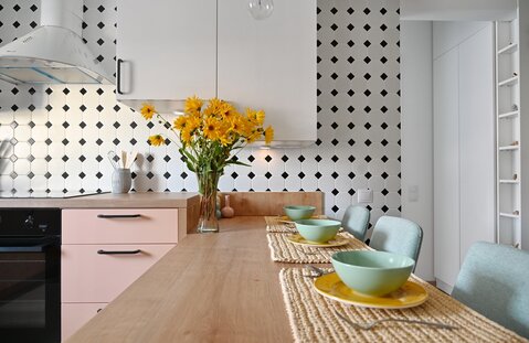 YELLOW LINE STYLISH APARTMENT