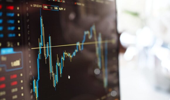 Price fluctuations; flight prices
