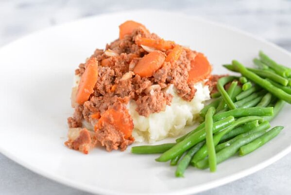 Beef with Carrot Casserole: 4 Ingredients and costs under $3 per serving. Rich in iron, vitamin A and C.