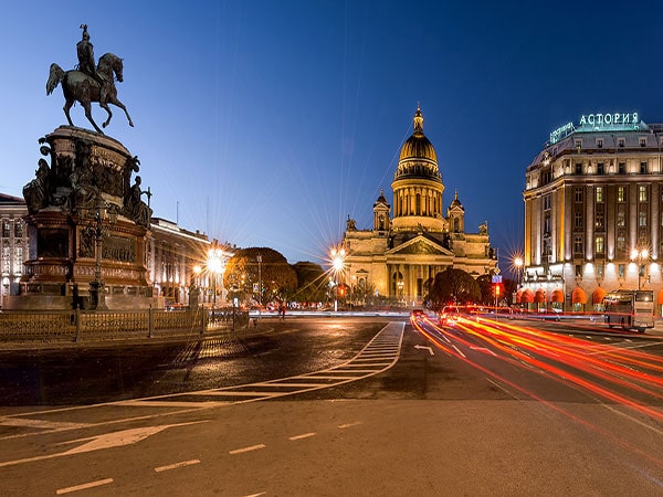 XANH PETECBUA (SAINT – PETERSBURG)