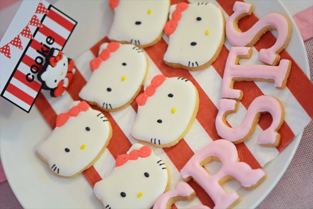 キティ テーマのお誕生日パーティー Kitty Themed Party リトルレモネード キッズパーティープランナー