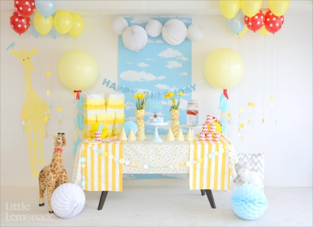 おさるのジョージテーマのバースデイパーティー : Curious George Themed Party 2