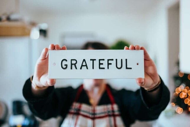 full moon ritual gratitude grateful sign