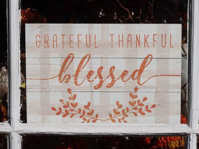 full moon gratitude grateful thankful blessed signs