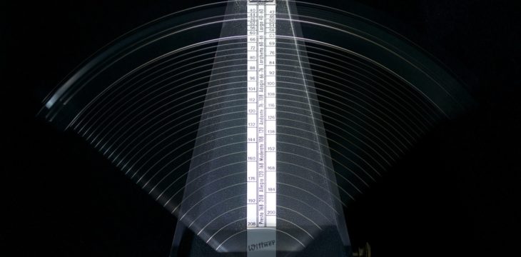 メトロノーム息子,パパに叱られて泣く の巻