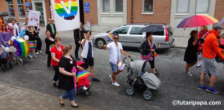 息子くんと歩く2回目のパレード?の日