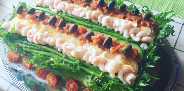 2歳の誕生日、恒例のサンドイッチケーキとバースデーケーキ