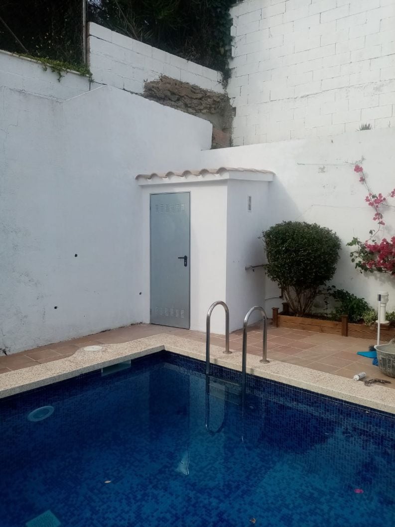 Construcción de Trasteros, Cobertizo, Casetas de obra, Cobertizo de obra, Trasteros baratos, Trasteros de obra, Trasteros económicos, Casetas jardín de obra, Casetas para bombas de piscinas, Casa de almacenamiento exterior, Casetas para guardar herramientas, Casa de almacenamiento exterior de obra en Lloret de Mar, Blanes, Tossa de Mar, Pineda de Mar, Calella, Malgtat de Mar