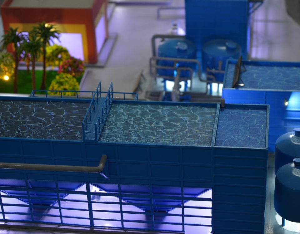 مجسم لمحطة مياه