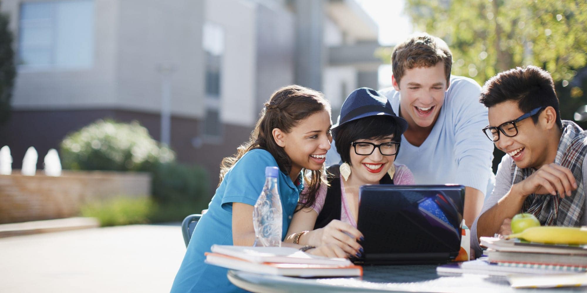 Is It Worth Getting A Credit Card In College? Answering Here