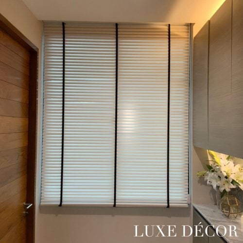 มู่ลี่ไม้ (Wooden Blinds)
