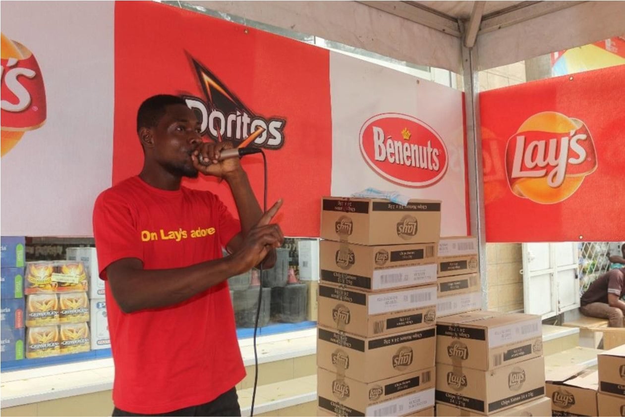 
 Street Opération Lay’s au Congo										