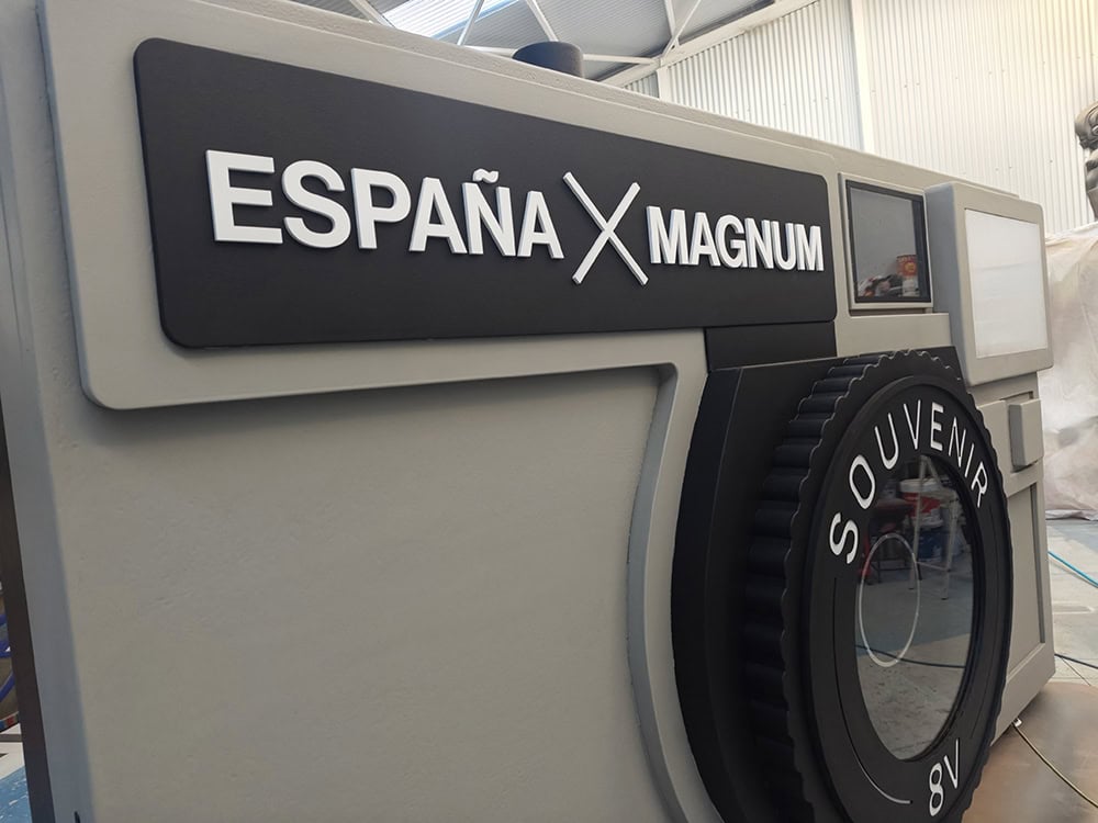 Instalación escultórica interactiva para Magnum Photos — Premio Princesa de Asturias 2024 Es-Tallado