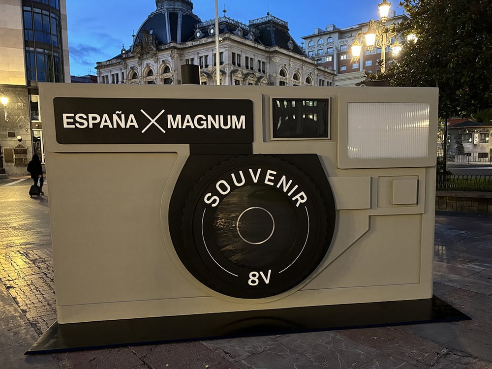 Instalación escultórica interactiva para Magnum Photos — Premio Princesa de Asturias 2024 Es-Tallado