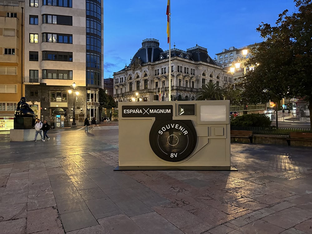 Instalación escultórica interactiva para Magnum Photos — Premio Princesa de Asturias 2024 Es-Tallado