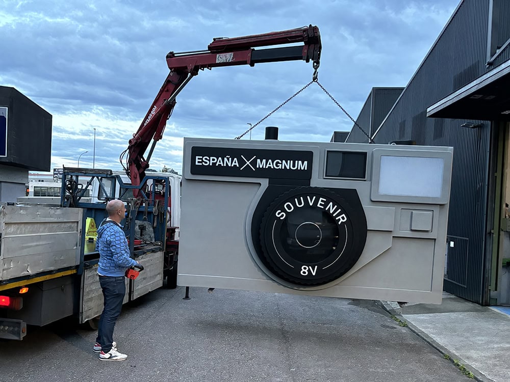 Instalación escultórica interactiva para Magnum Photos — Premio Princesa de Asturias 2024 Es-Tallado