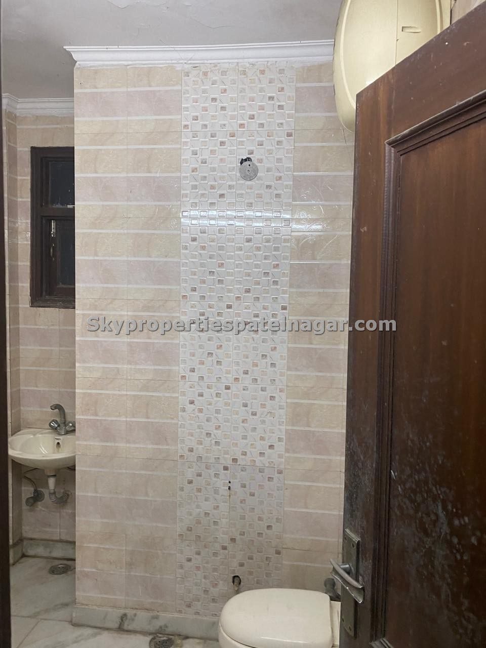 2 BHK Near Vajiram