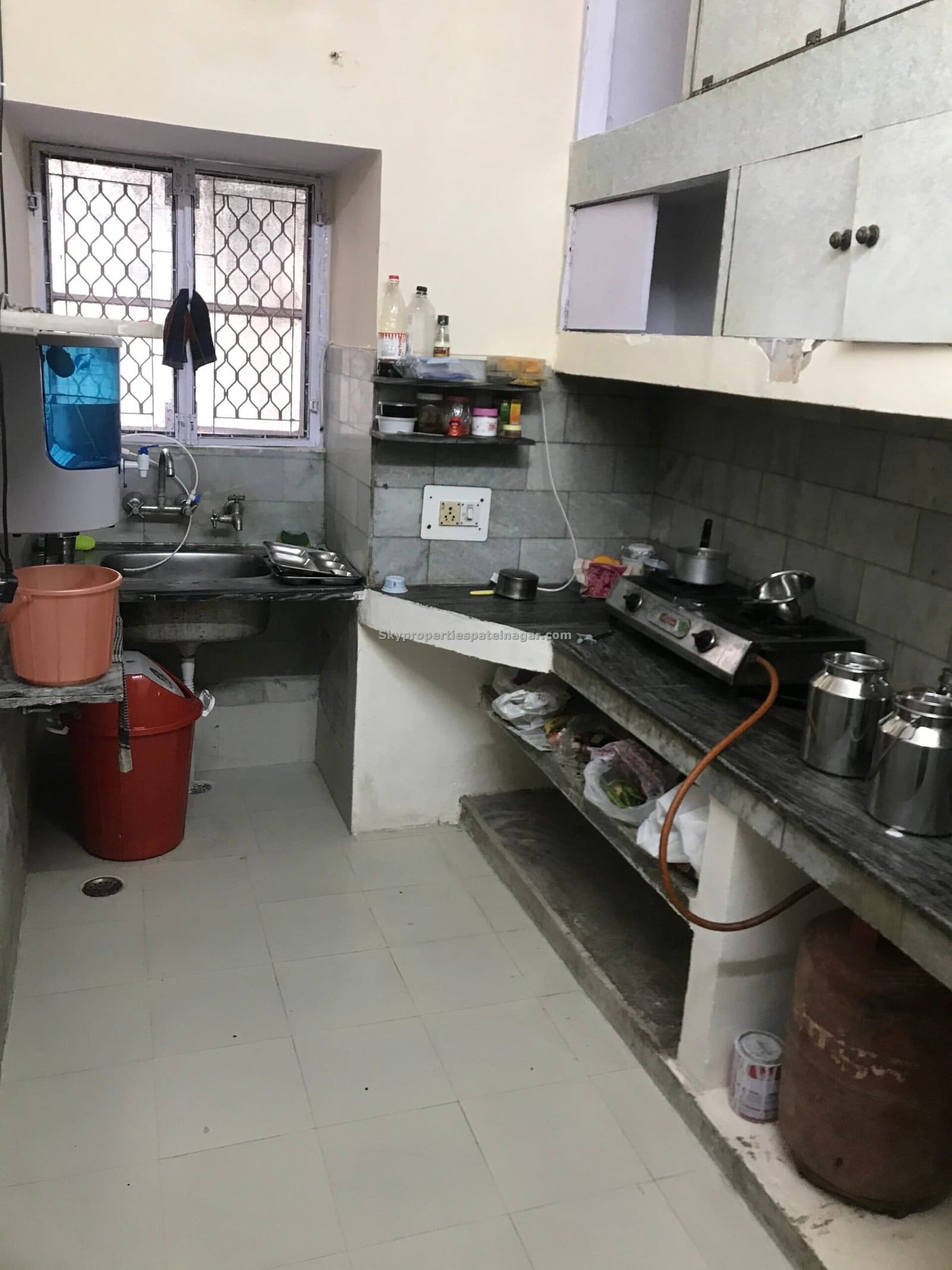 PG Near Dev Nagar Delhi