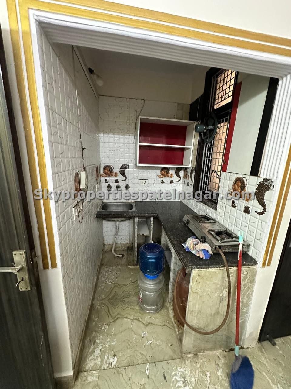 1 BHK Apartment in West Patel Nagar for Rent