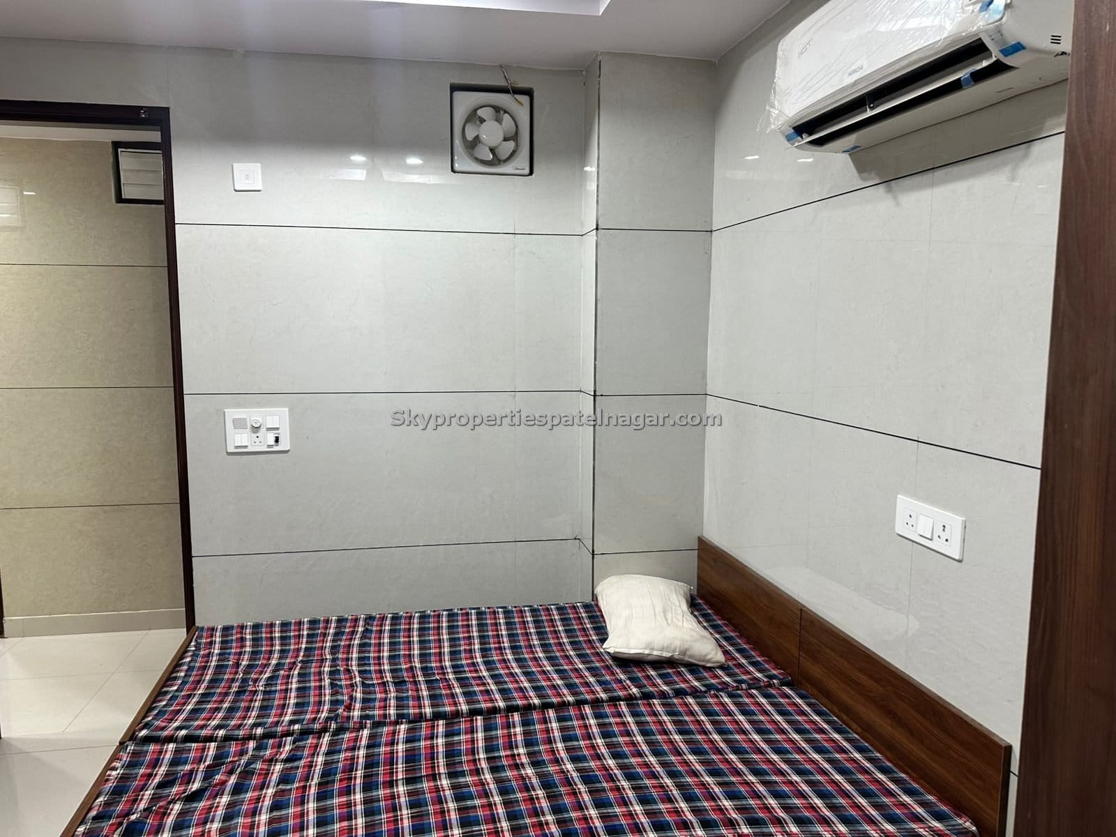 Karol Bagh में सबसे सस्ता 1 RK! इस कीमत पर कोई नहीं देगा – Check Now