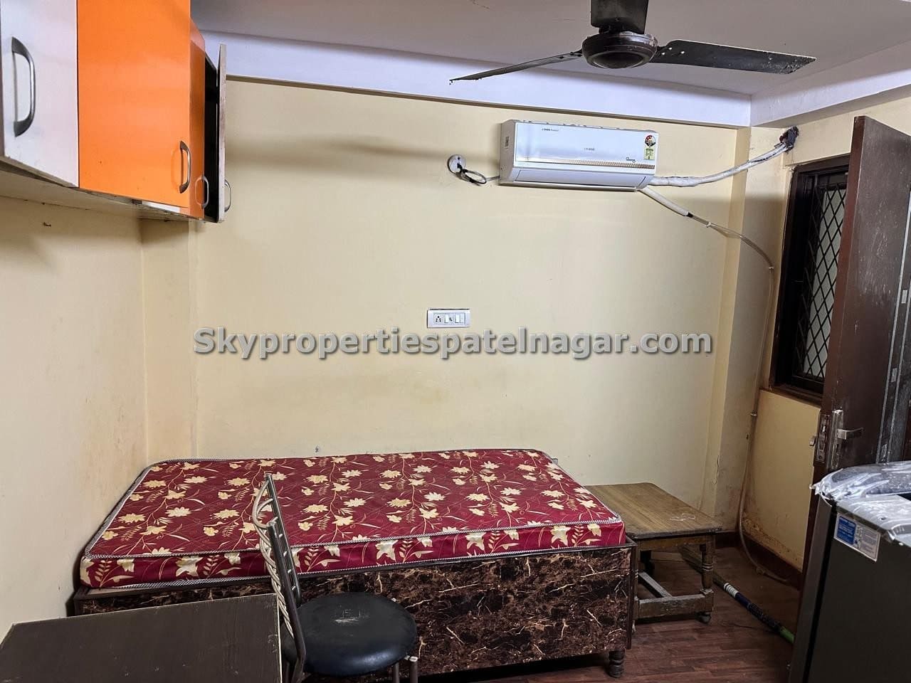 Furnished 1rk in karol bagh for rent