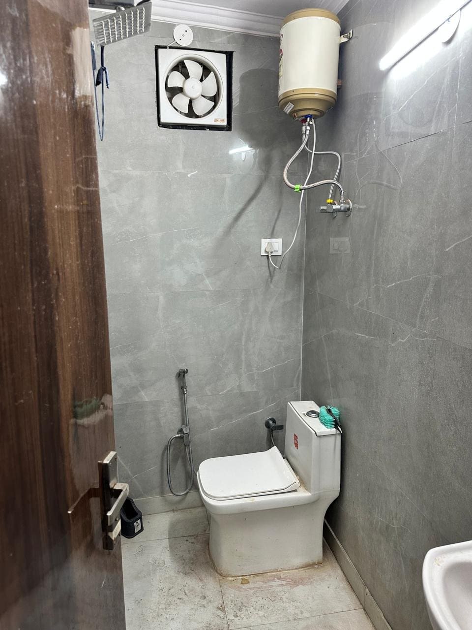 Near Karol Bagh 1 Rk Flat For Rent