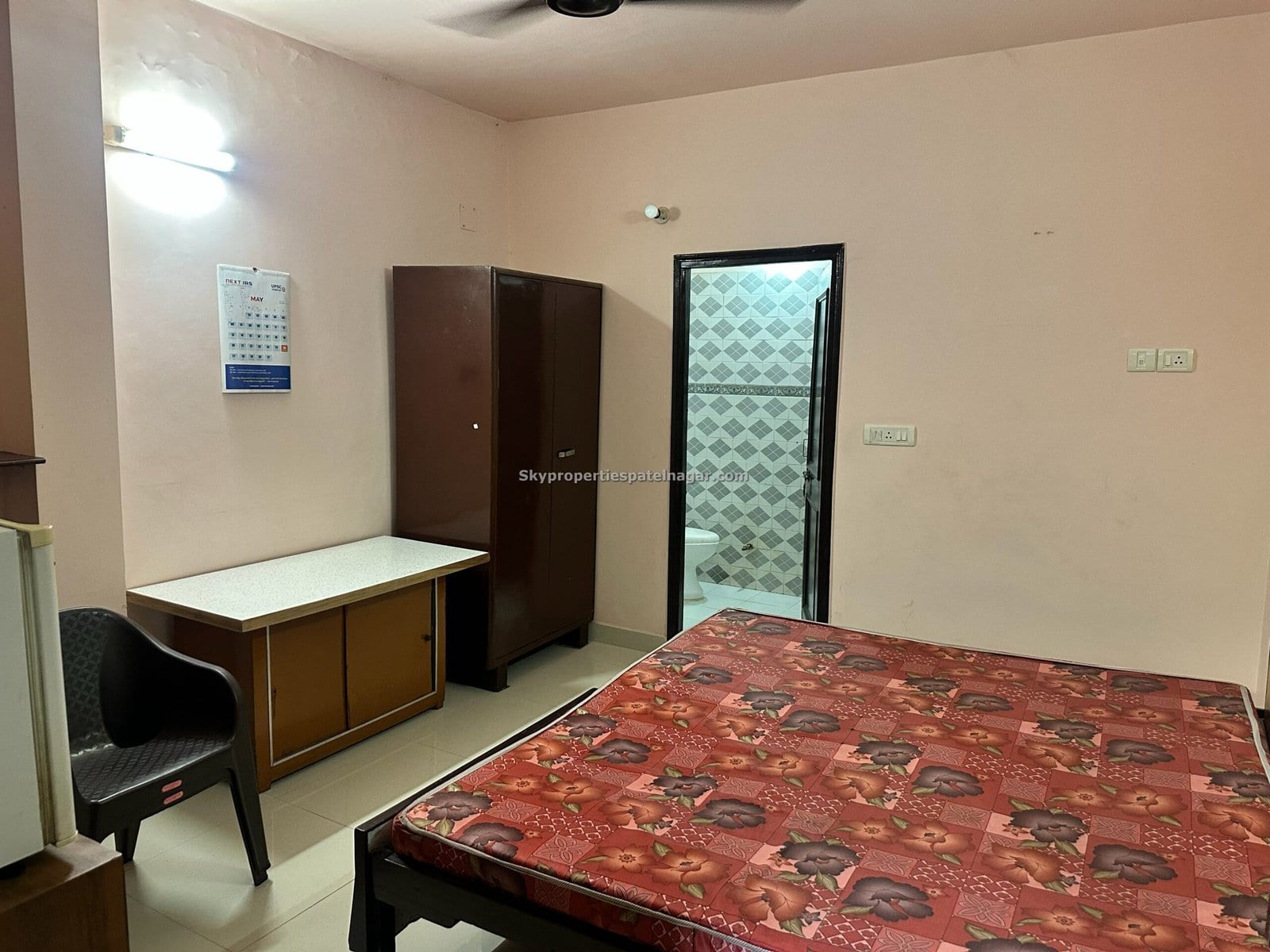 PG in Karol Bagh with WIFI & Food Starts 5000/-