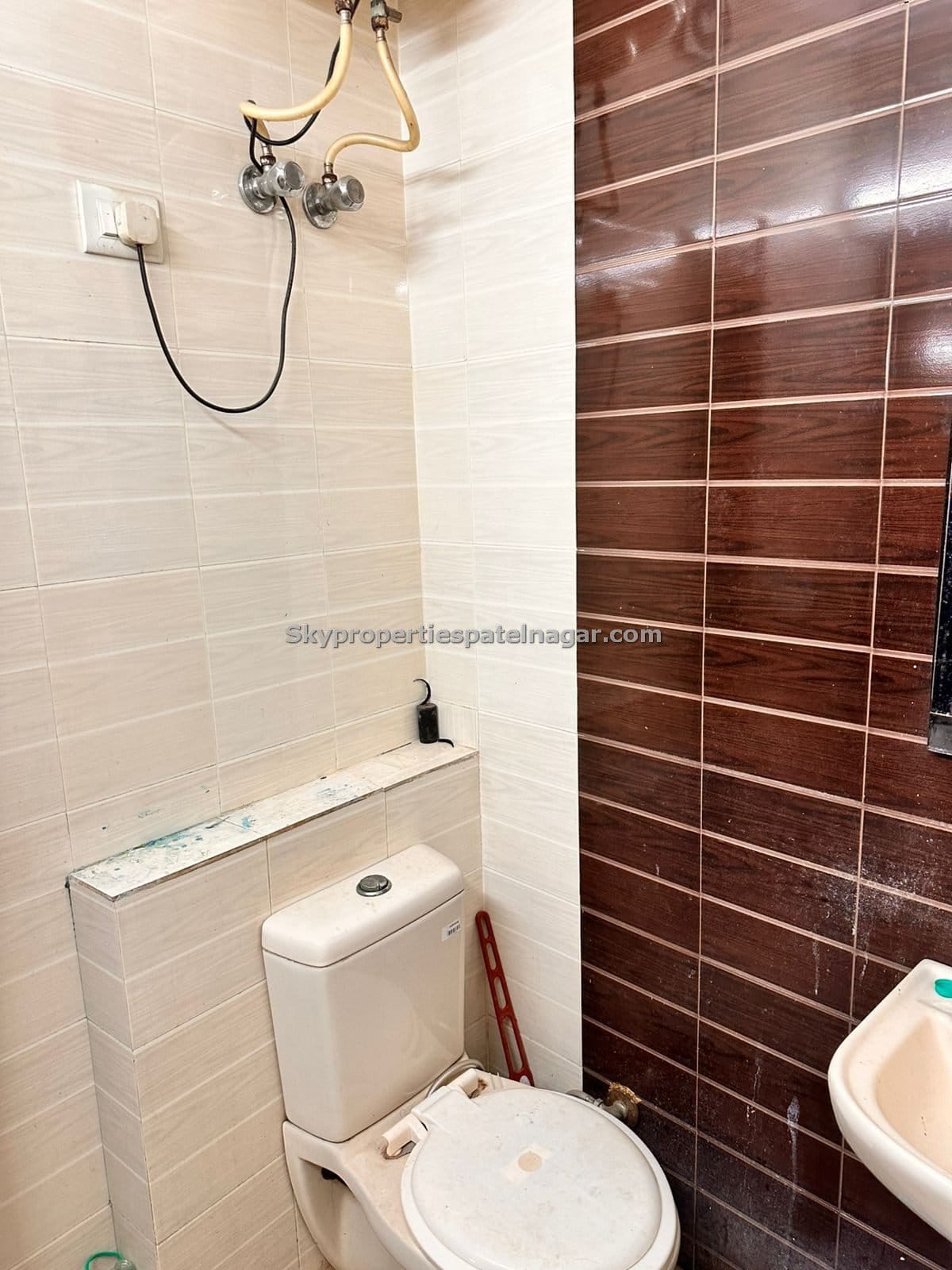 Karol Bagh Single Room for Rent