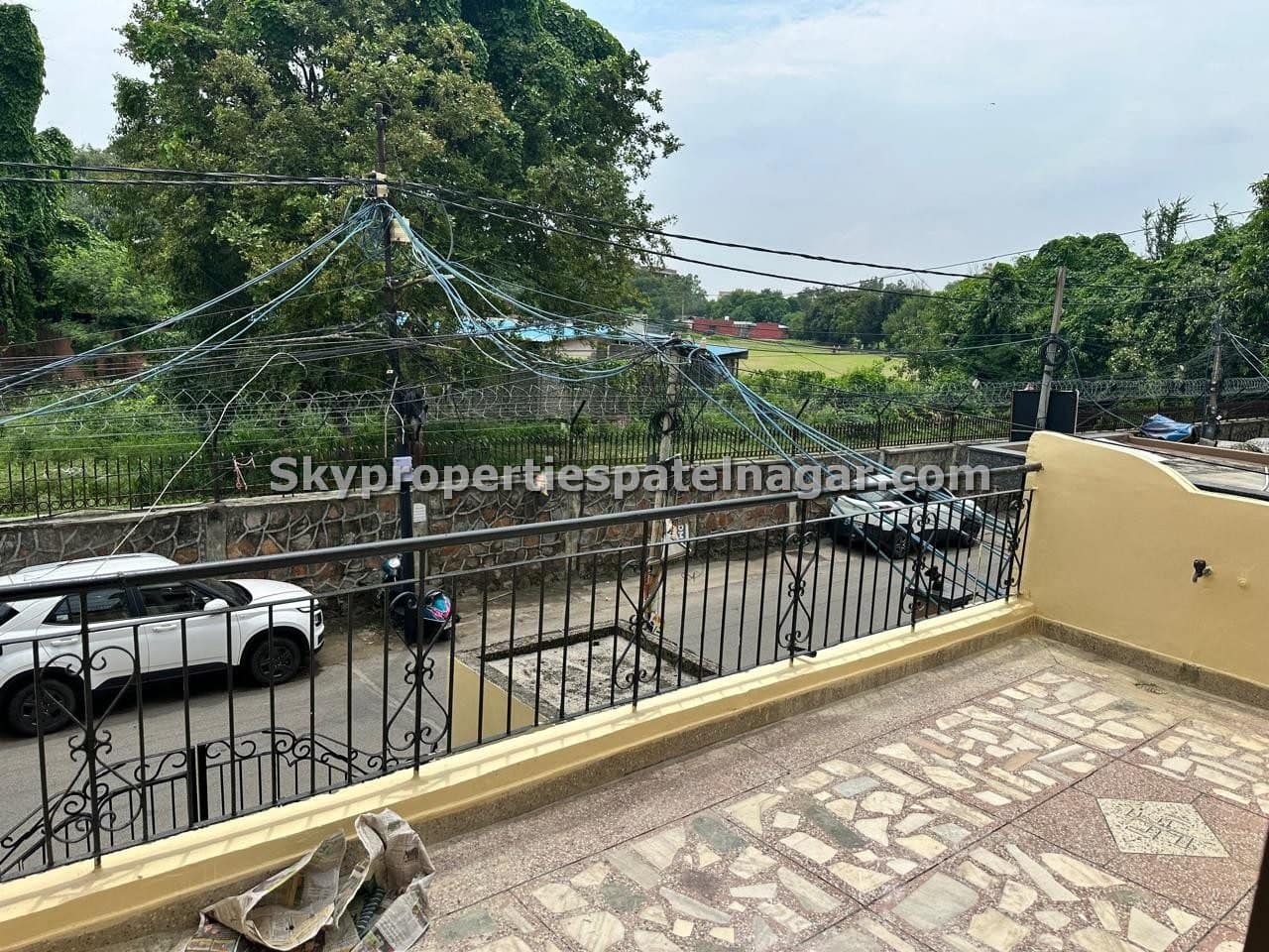 Delhi Budget Room Single Room with Attached Washroom Karol Bagh Rajender Nagar Patel Nagar