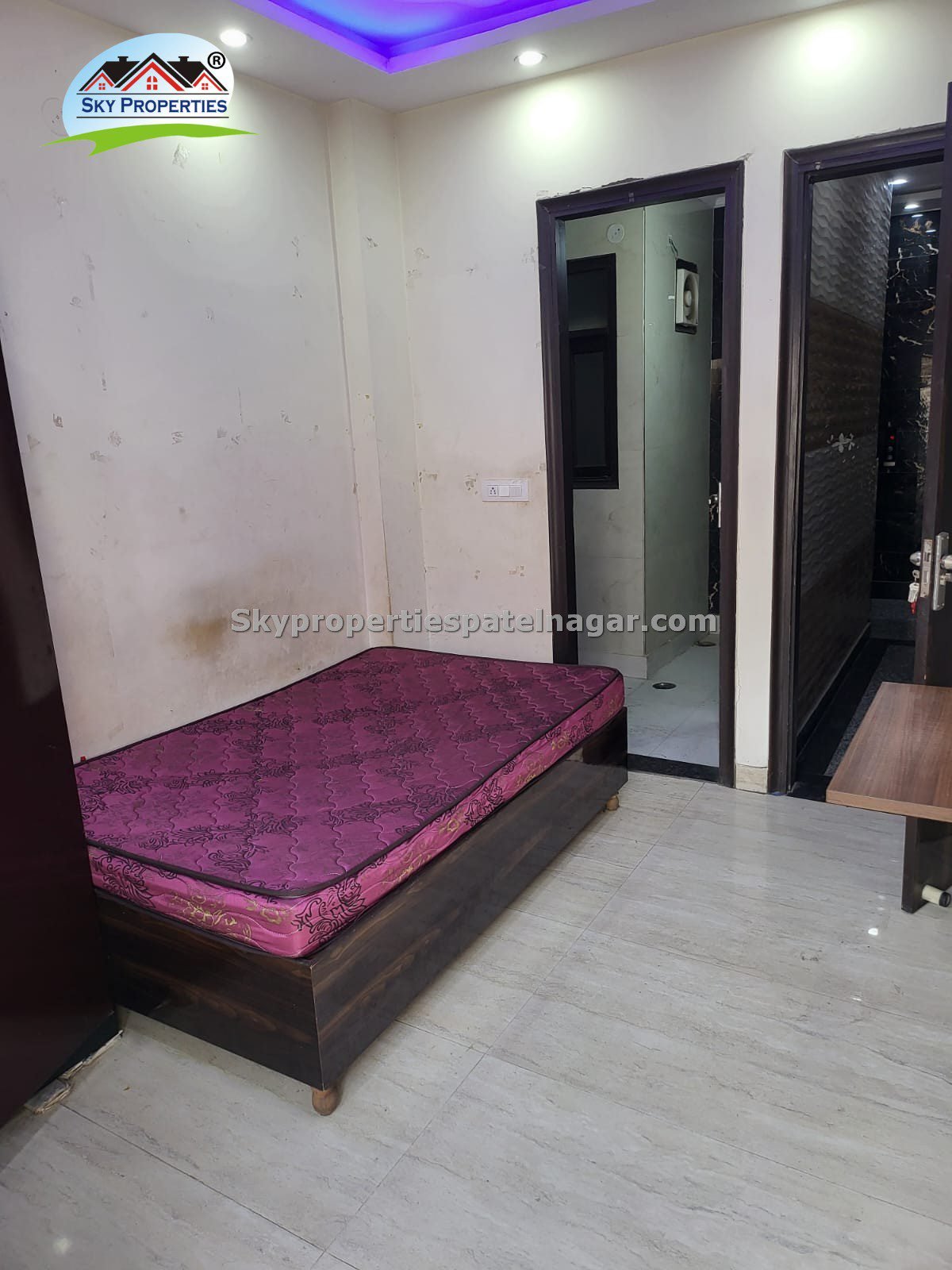 1RK In Karol Bagh Near Chronicle IAS Academy