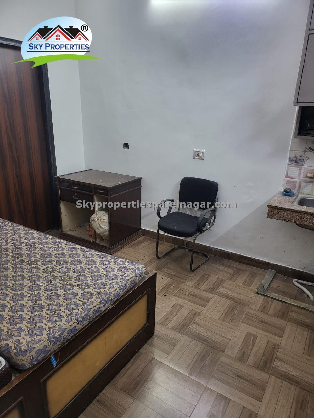 1RK South Patel Nagar