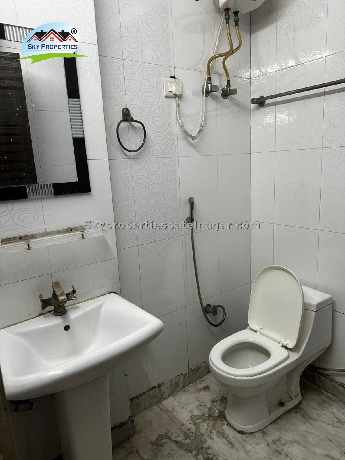 Fully Furnished 1BHK Near Next IAS, Karol Bagh