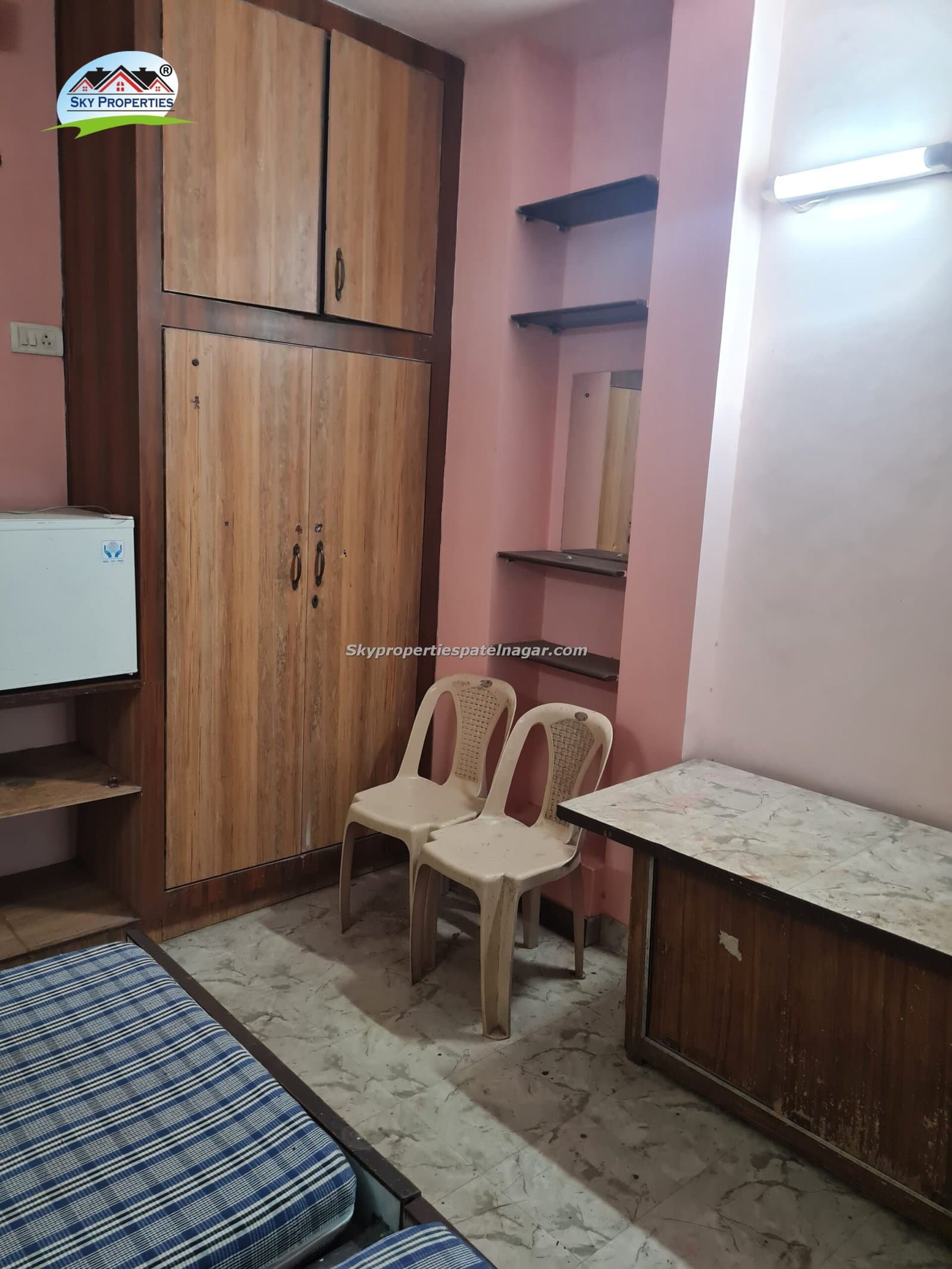 1RK Available for Bachelors & Working Professionals