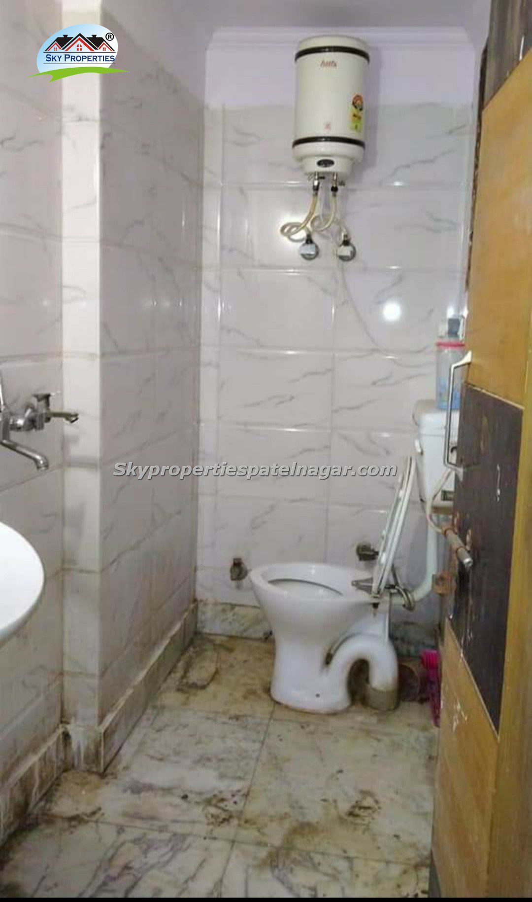 Fully Furnished 1RK in Karol Bagh