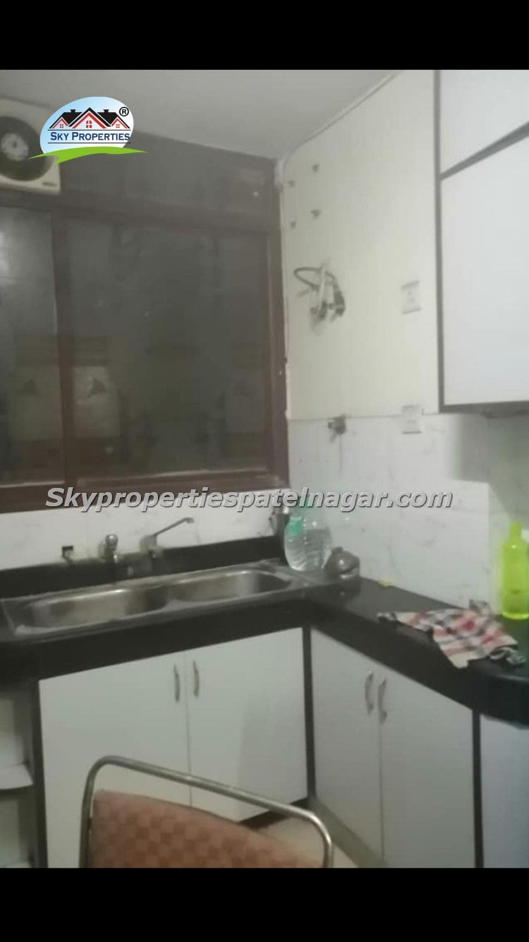 Prime Location 1RK Near Kalindi College & Patel Nagar Metro