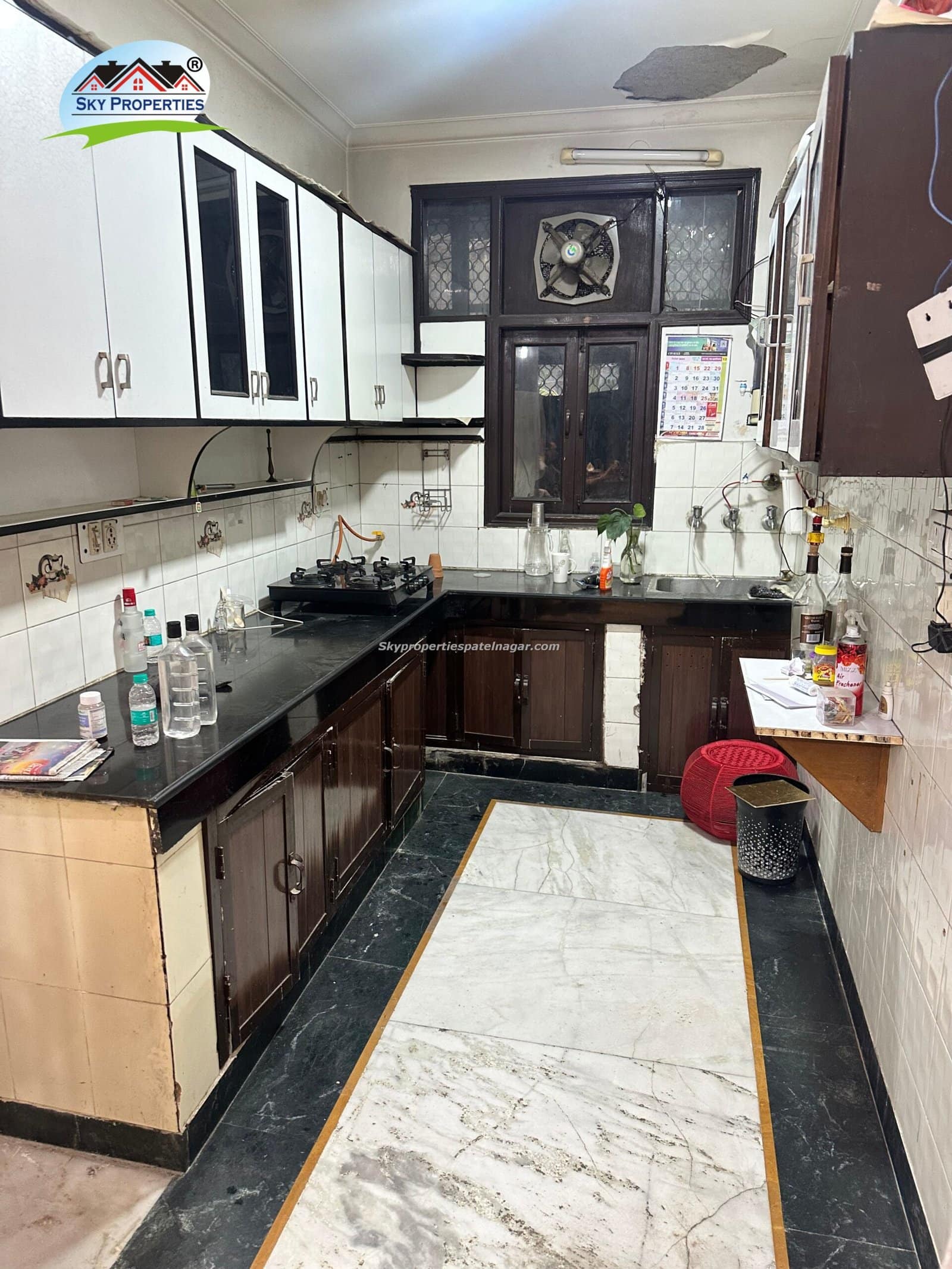 Budget 1RK Flat for Rent in Karol Bagh Near NEXT IAS